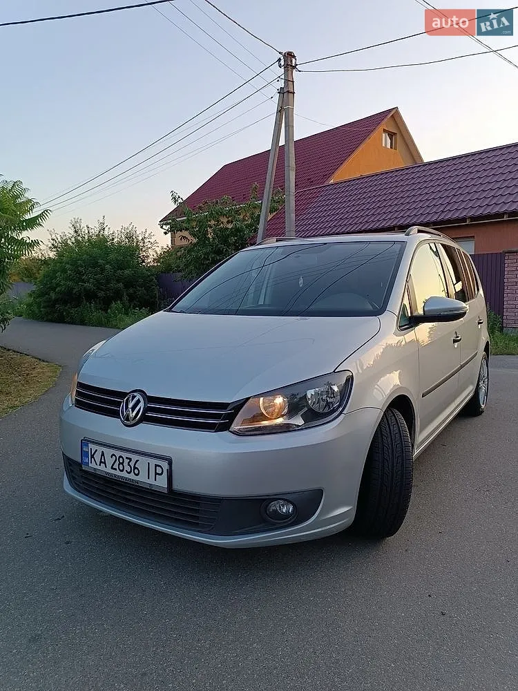 Volkswagen Touran, 2013