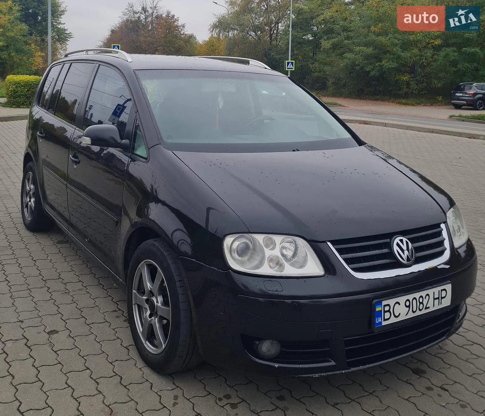 Volkswagen Touran, 2004