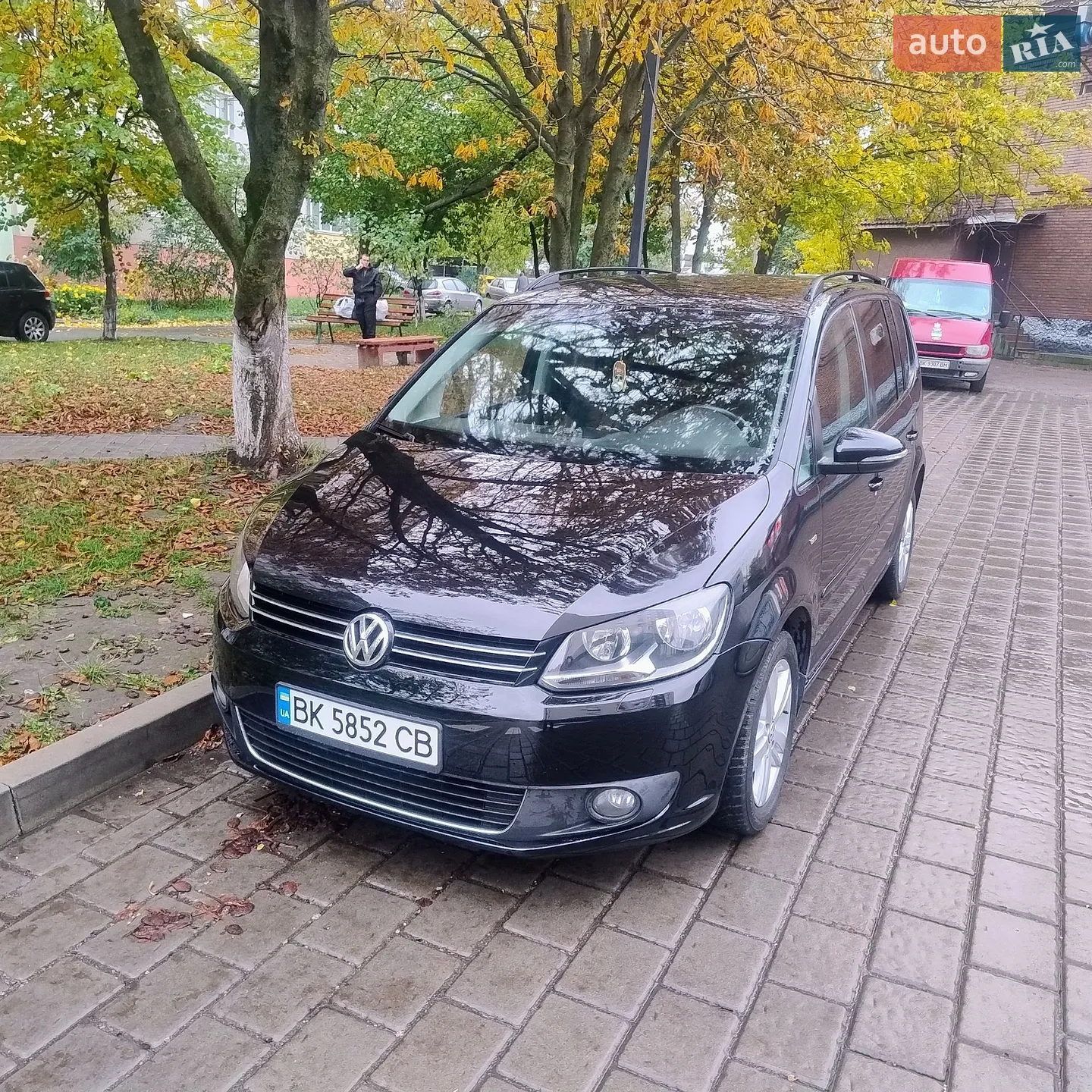 Volkswagen Touran, 2012