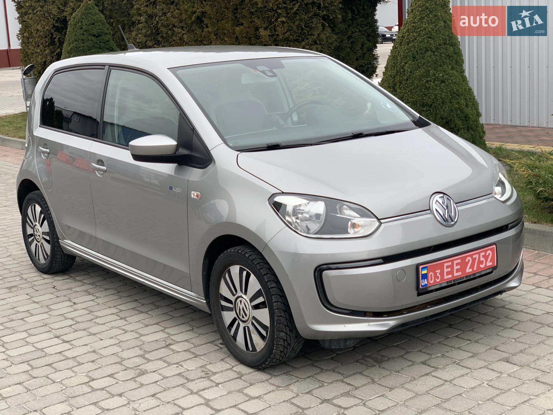 Volkswagen Up 2013 — 1