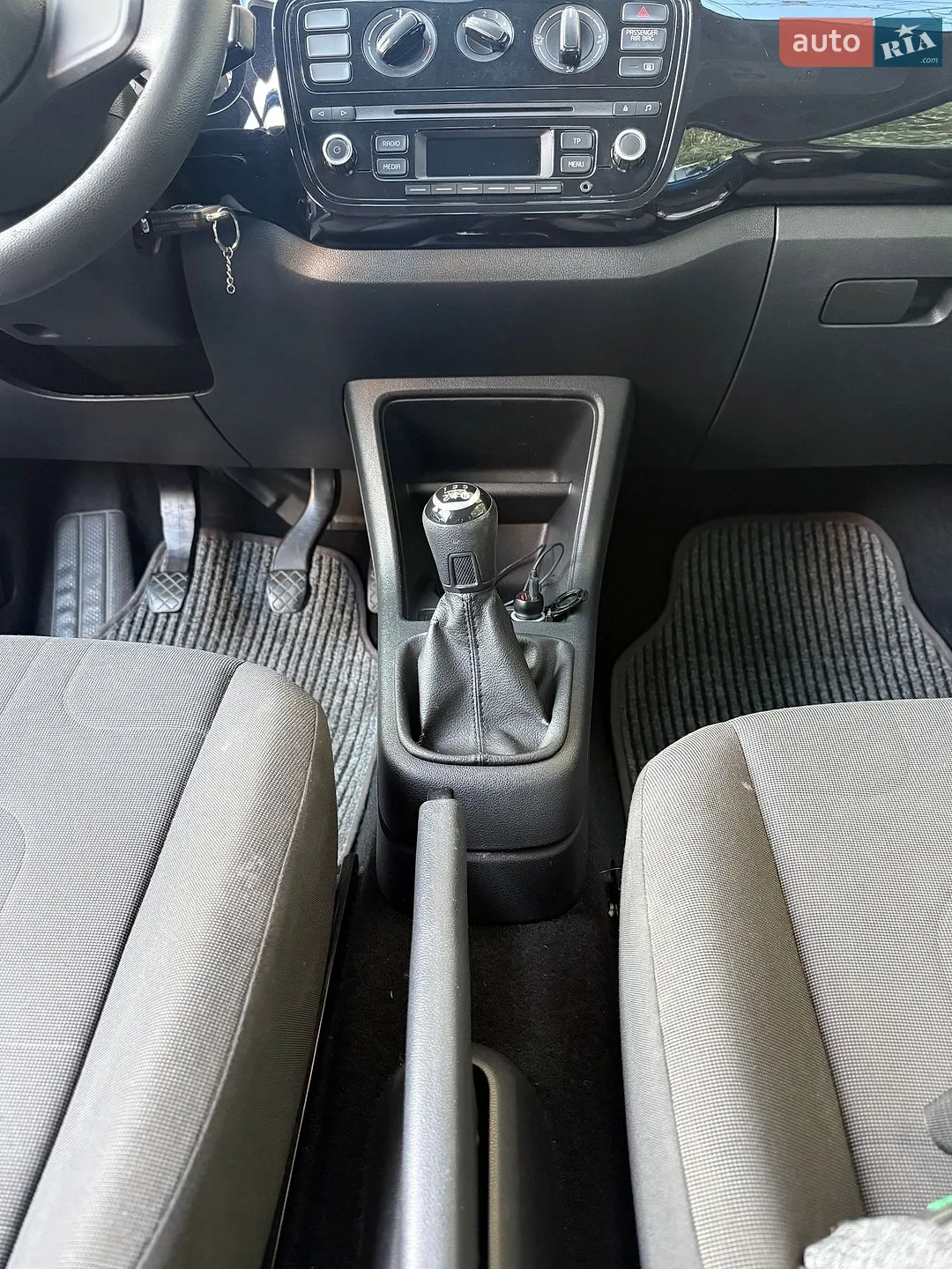 Volkswagen Up, 2015