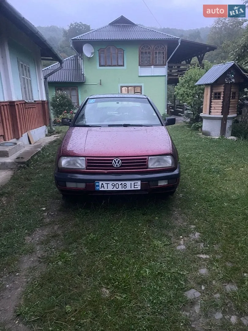 Volkswagen Vento, 1992