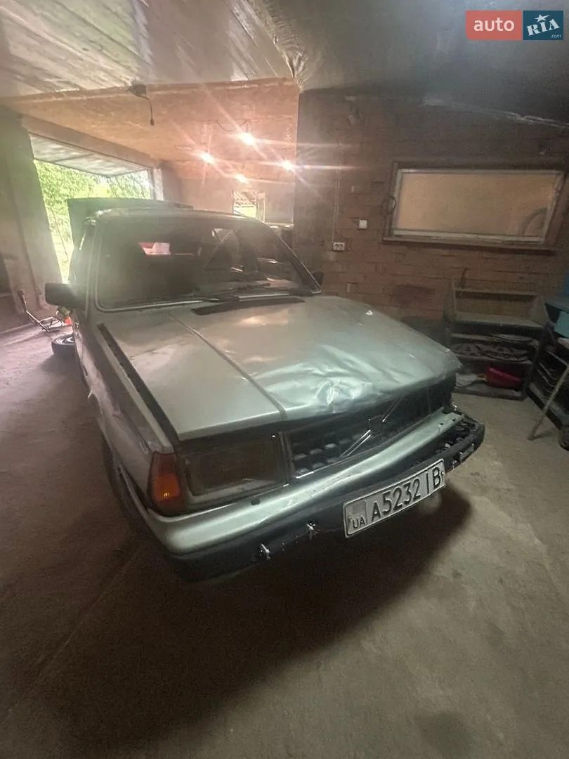 Volvo 360, 1989