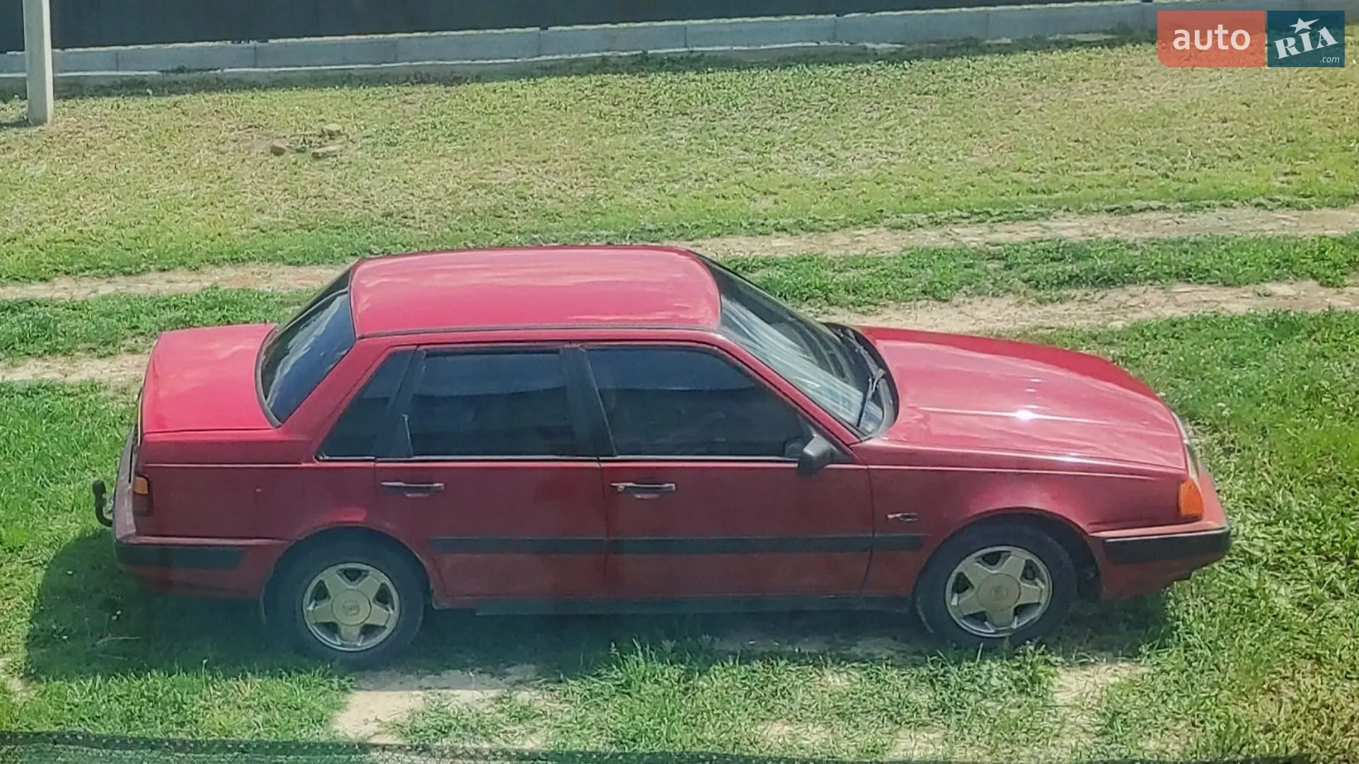 Volvo 460, 1990
