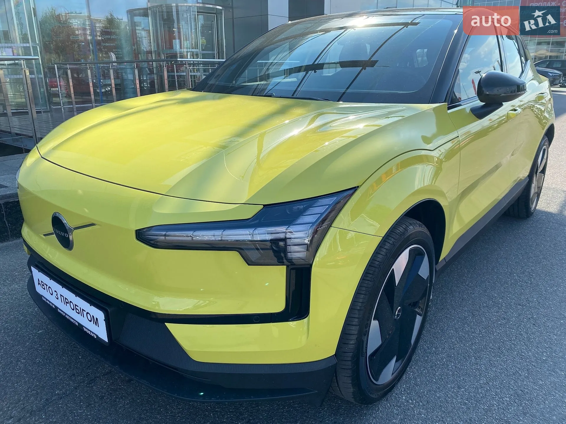 Volvo EX30, 2025