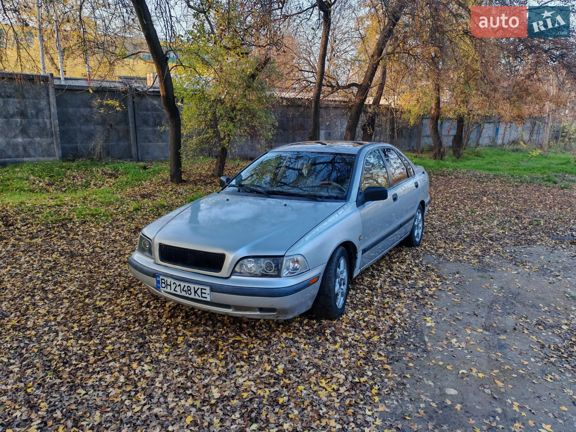 Volvo S40, 1996