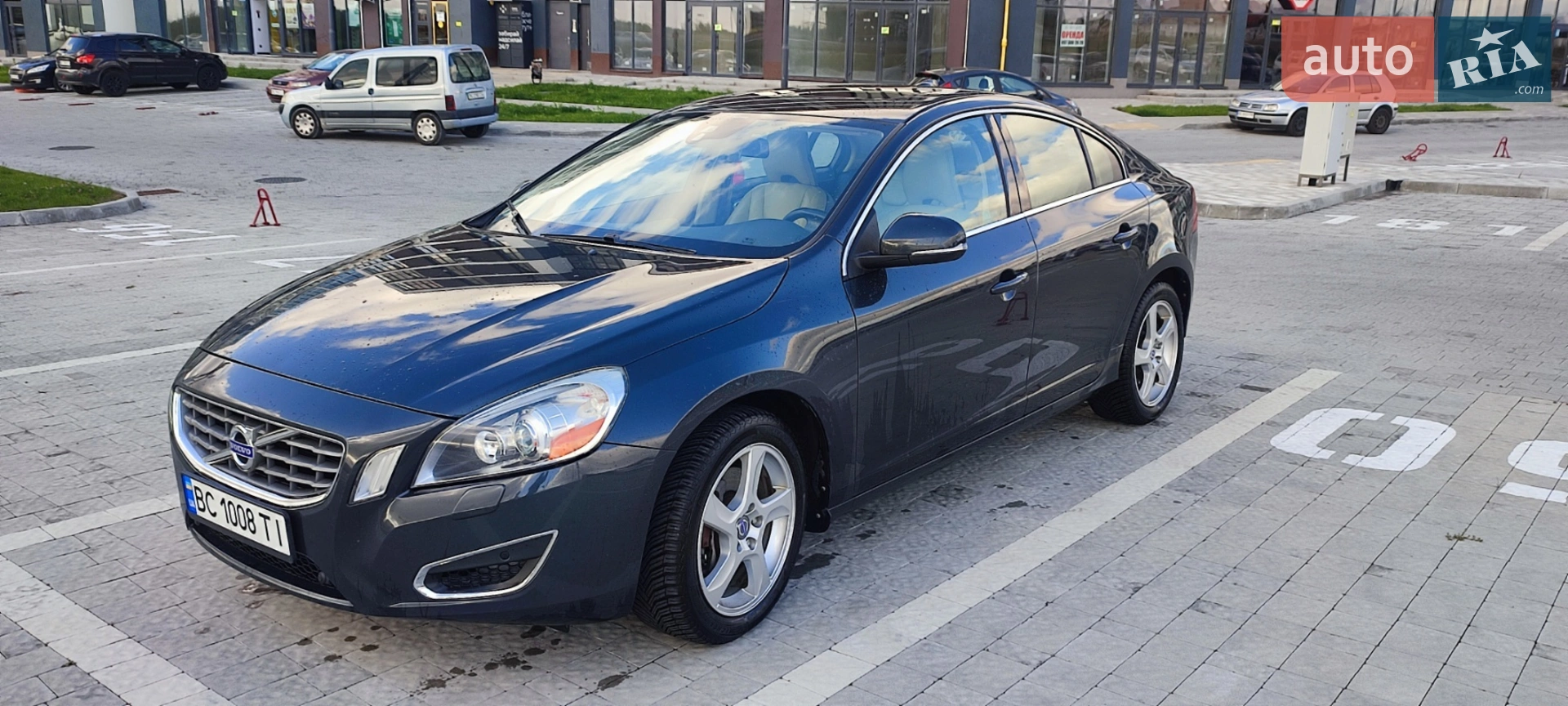 Volvo S60, 2012