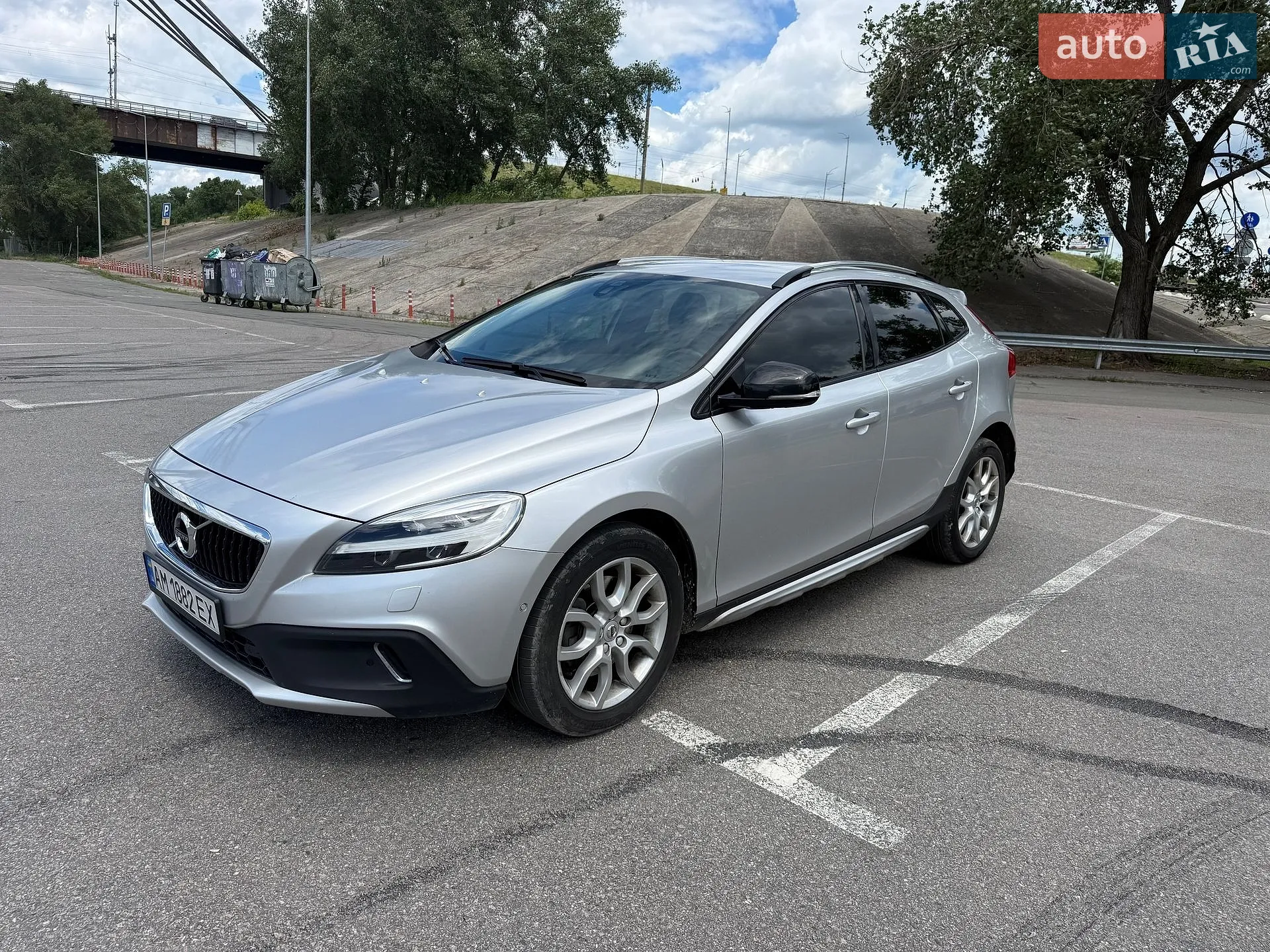 Volvo V40 Cross Country, 2017