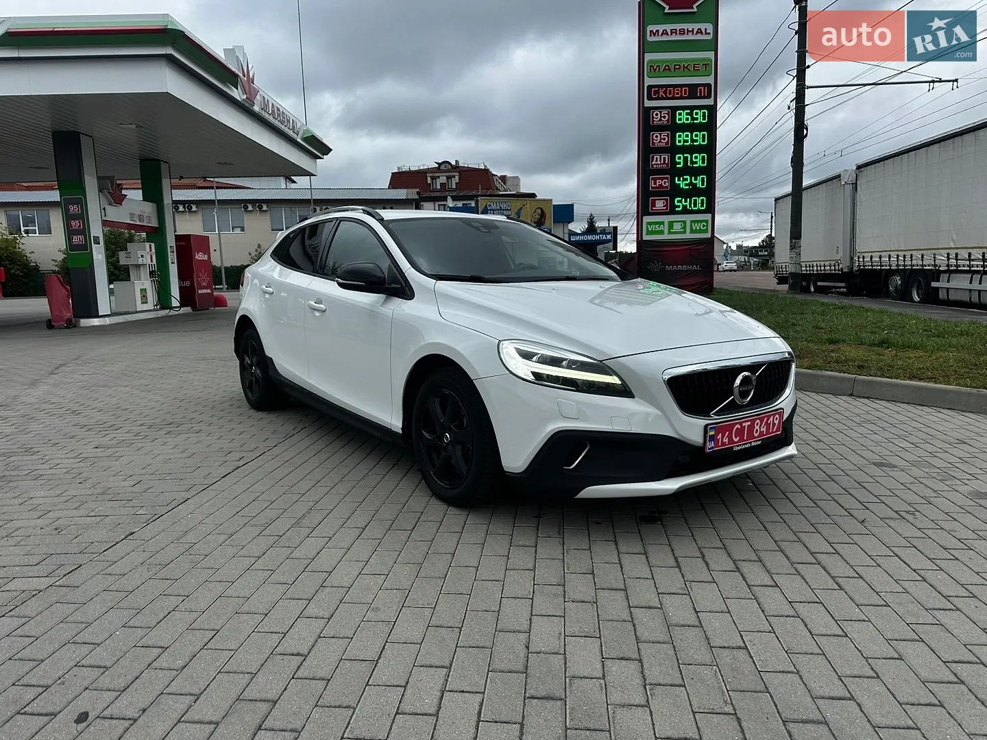 Volvo V40 Cross Country, 2018