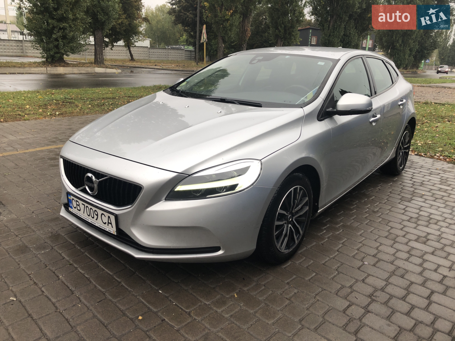 Volvo V40, 2017