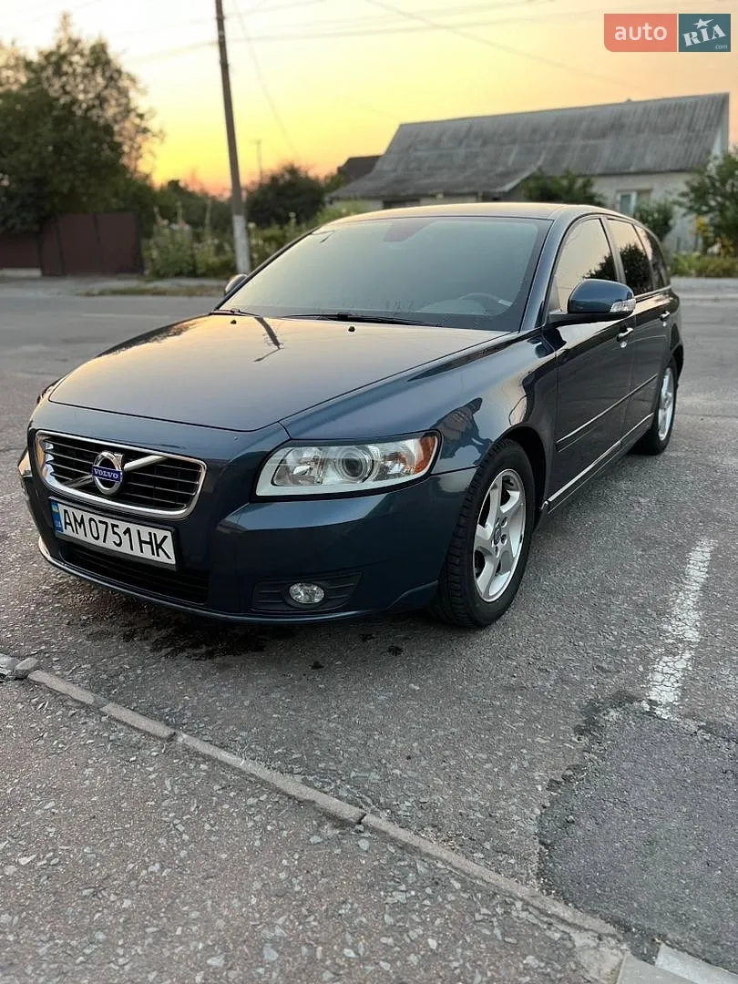 Volvo V50, 2011