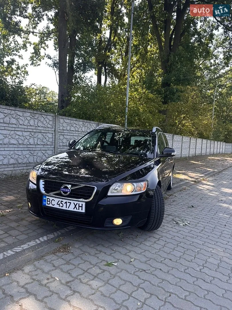 Volvo V50, 2011
