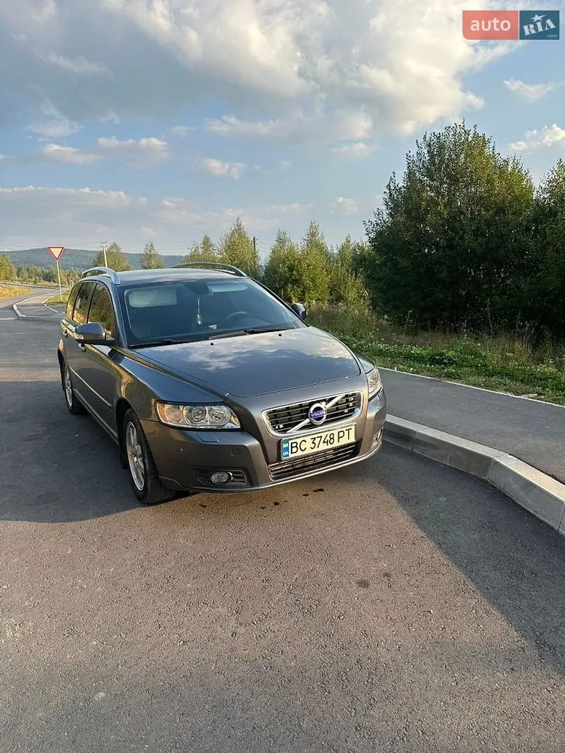 Volvo V50, 2011