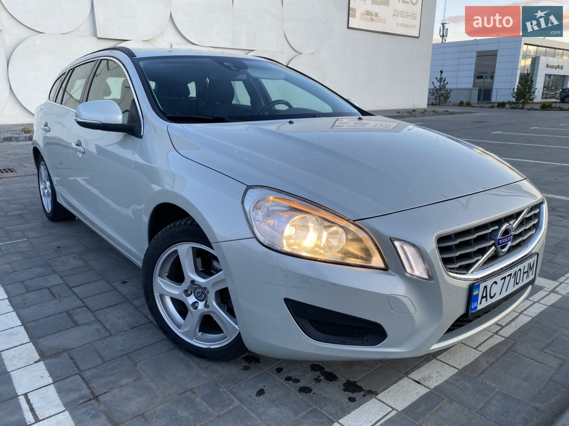 Volvo V60, 2011