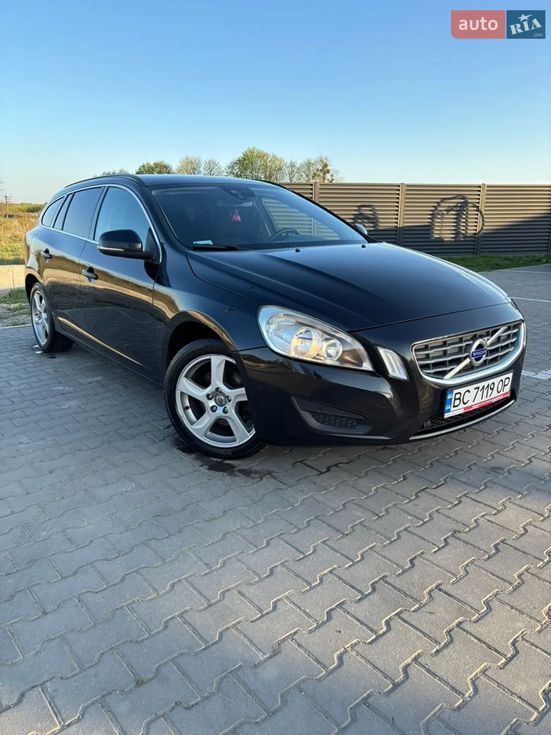 Volvo V60, 2011