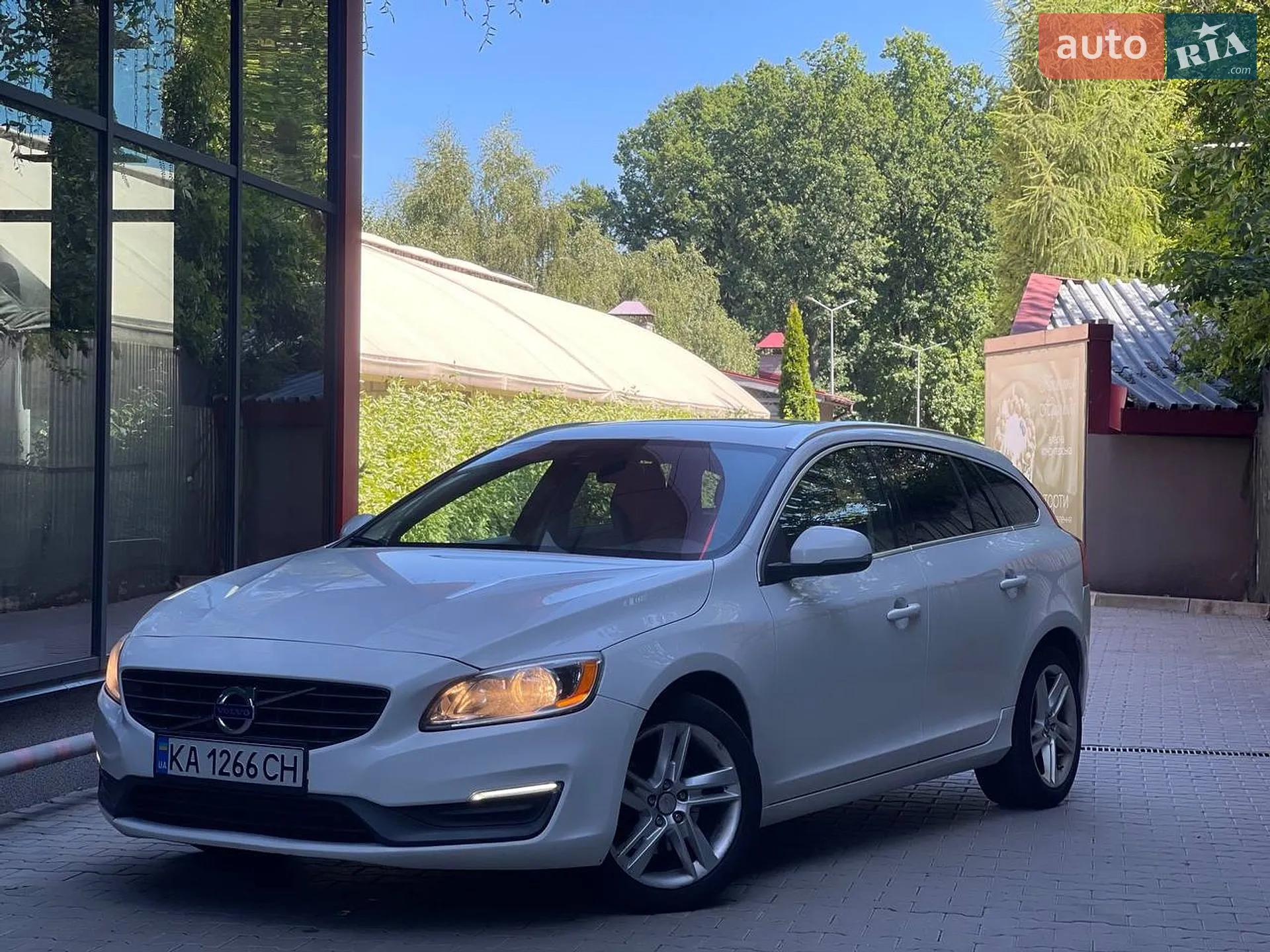 Volvo V60, 2014