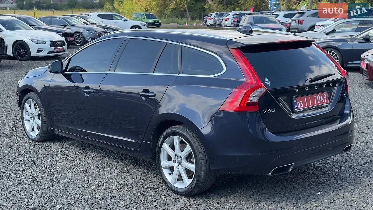 Volvo V60, 2015