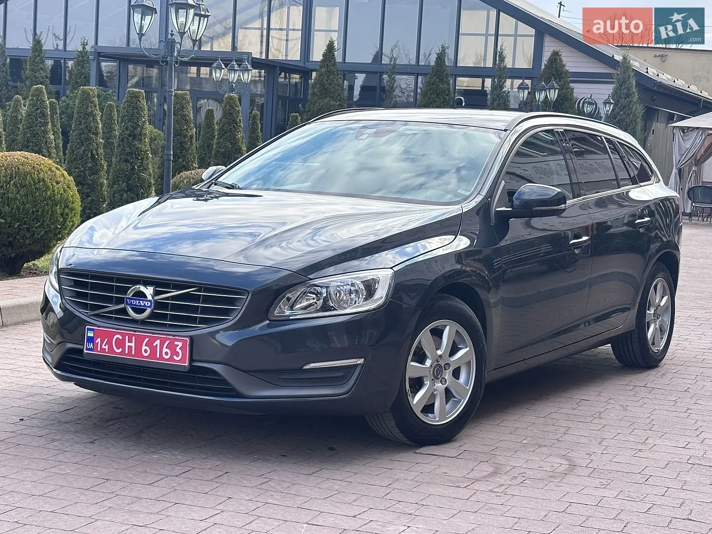 Volvo V60, 2015