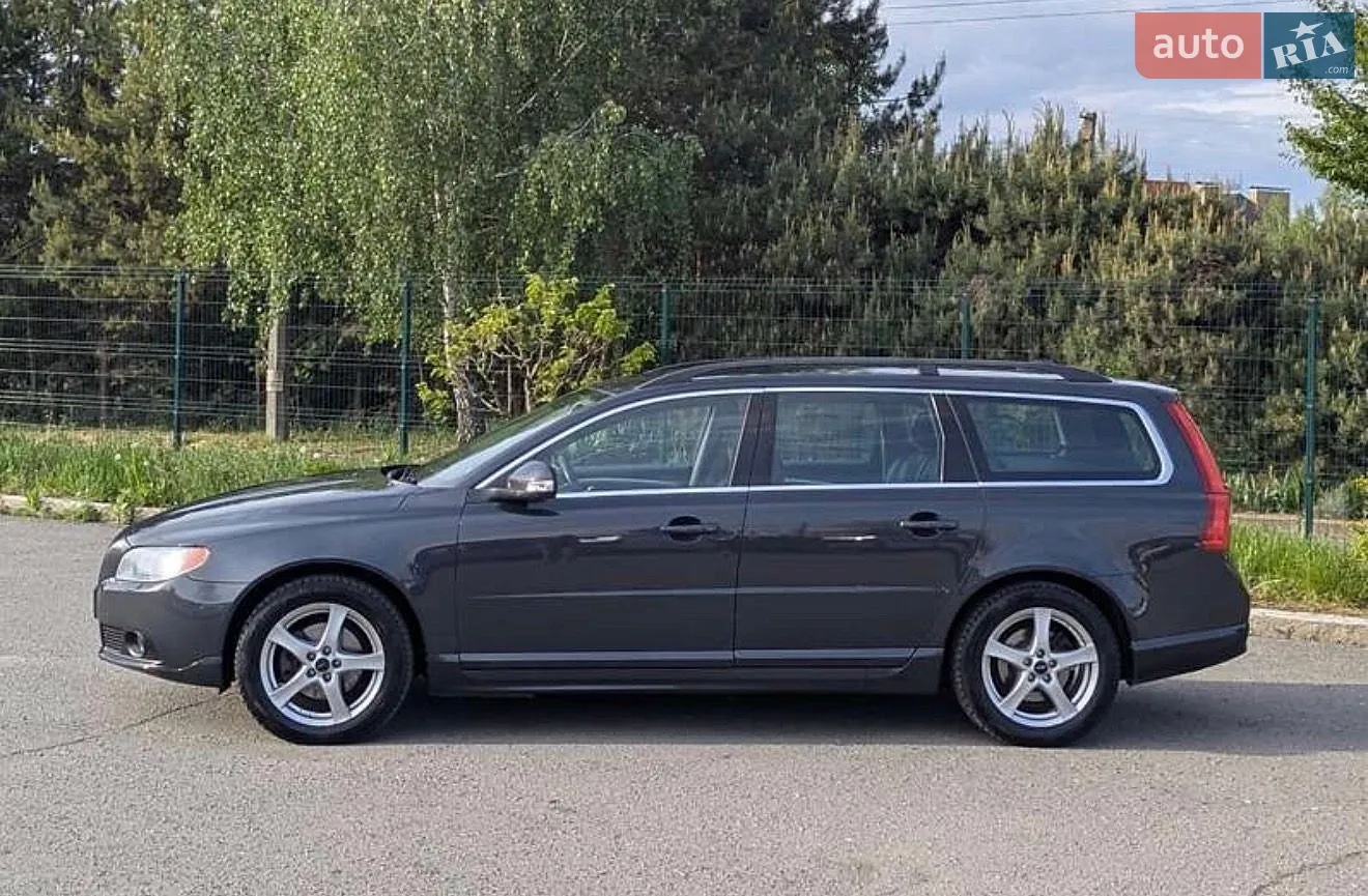 Volvo V70, 2011