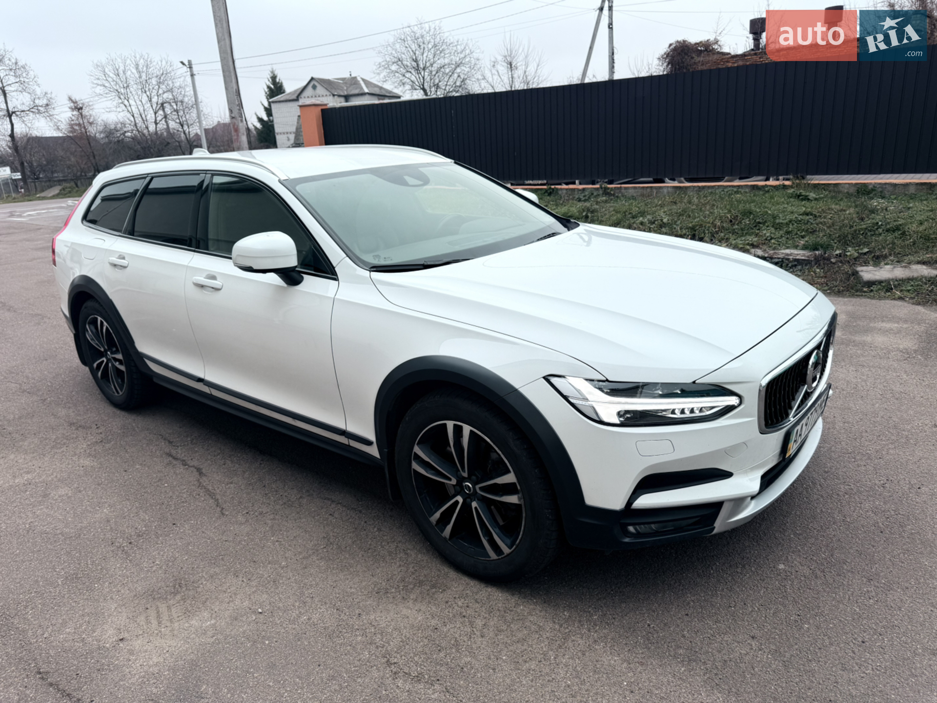 Volvo V90 Cross Country, 2018