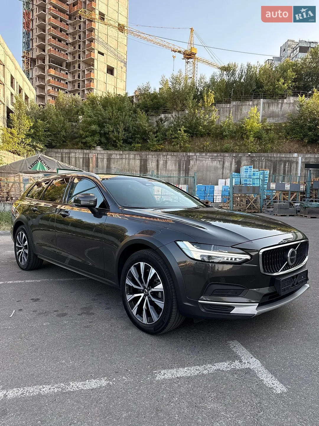 Volvo V90 Cross Country, 2023