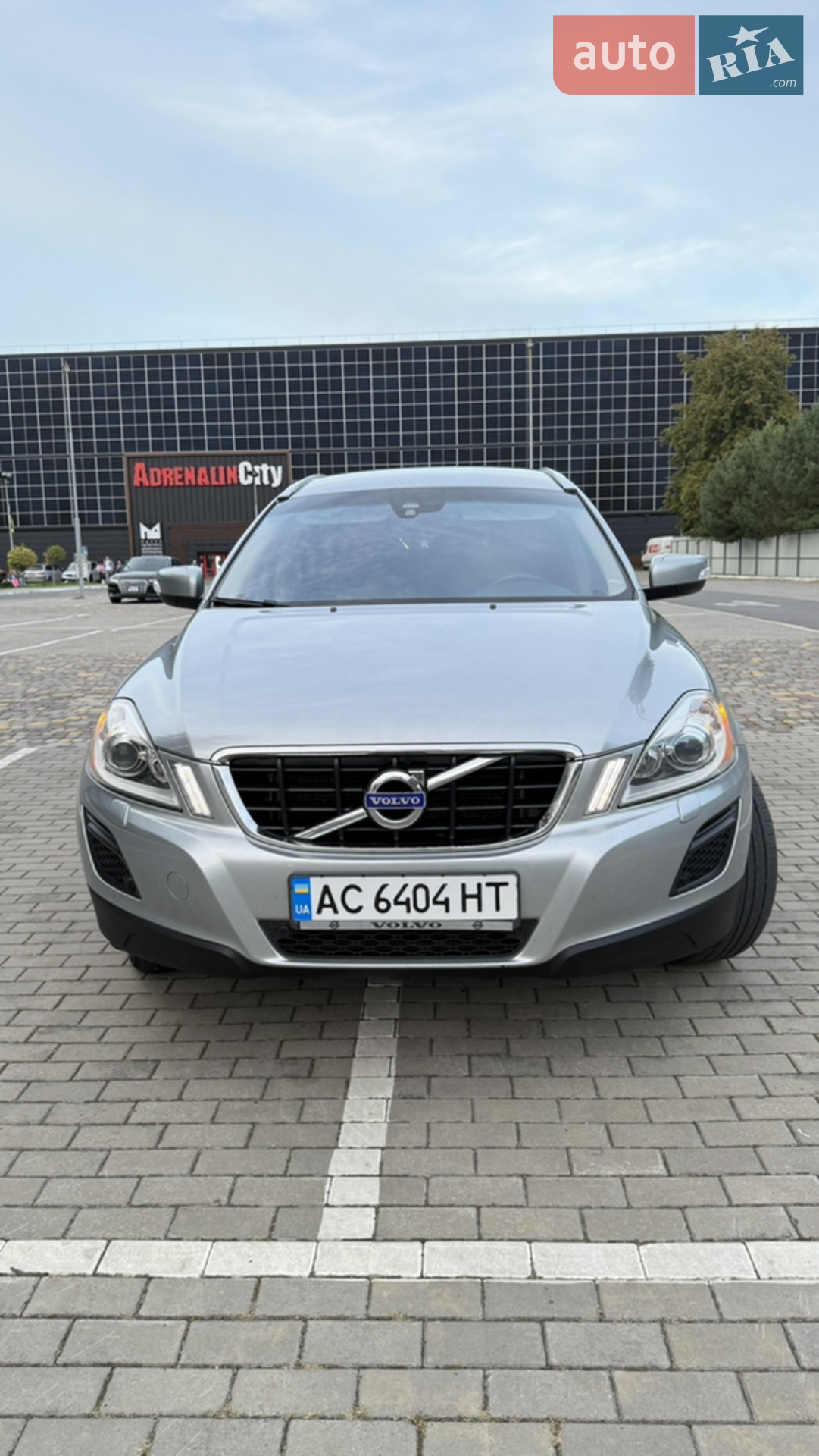 Volvo XC60, 2011
