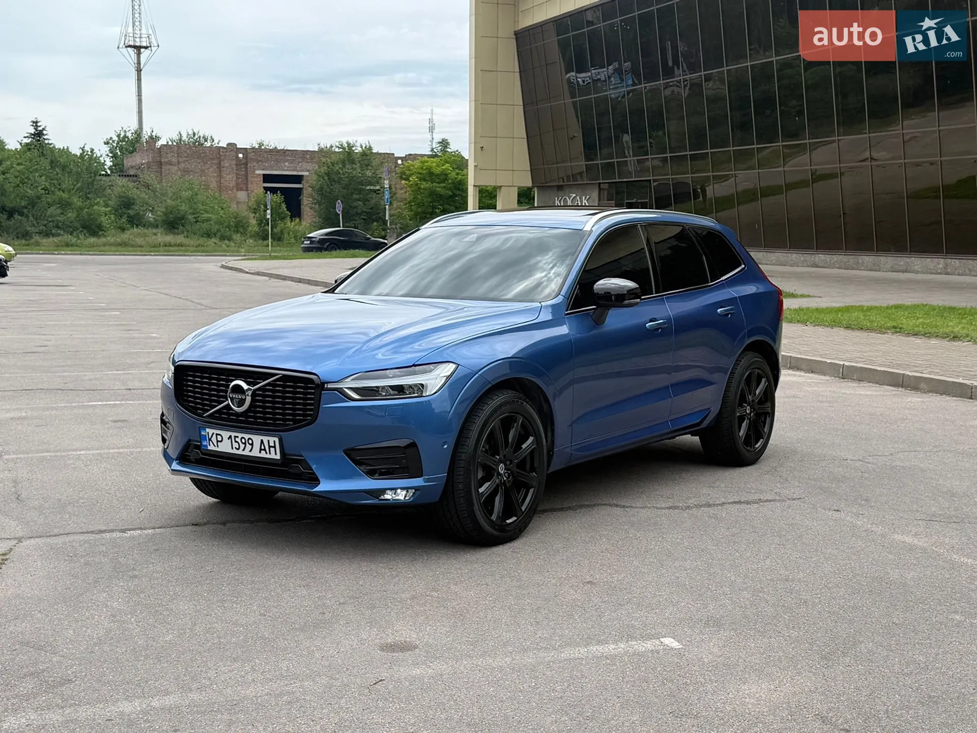 Volvo XC60 2018 — 1