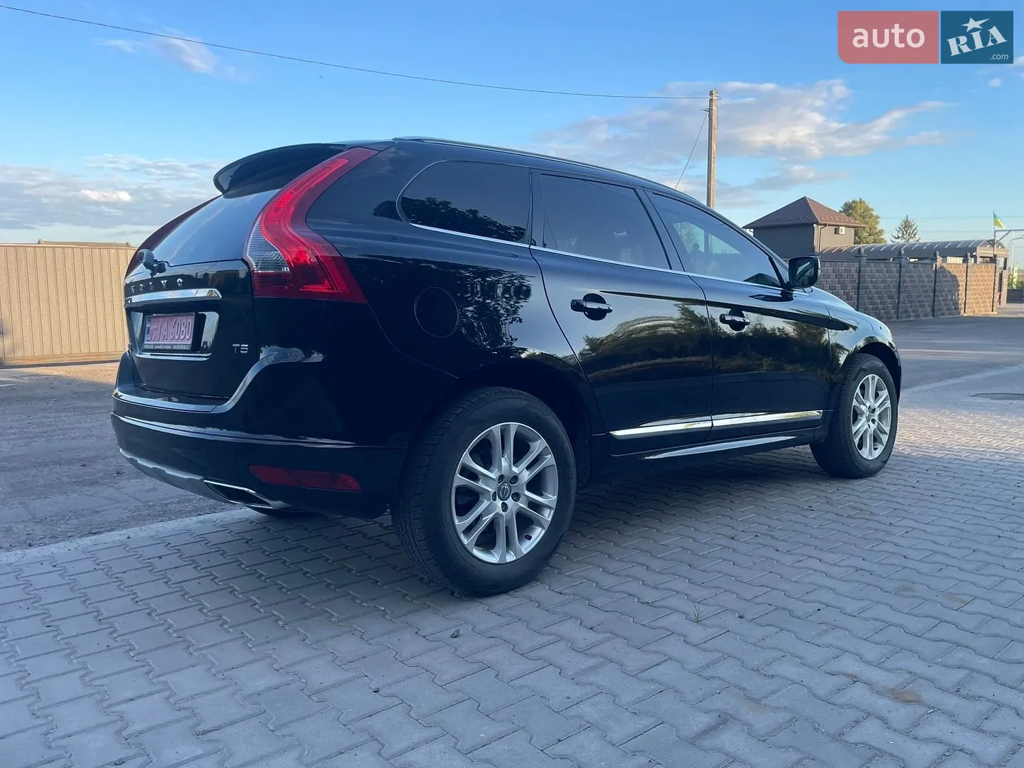 Volvo XC60, 2016