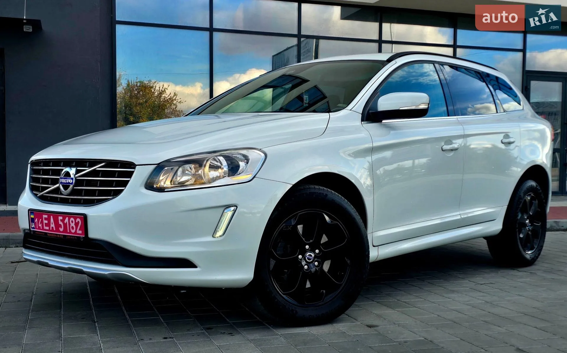 Volvo XC60, 2015