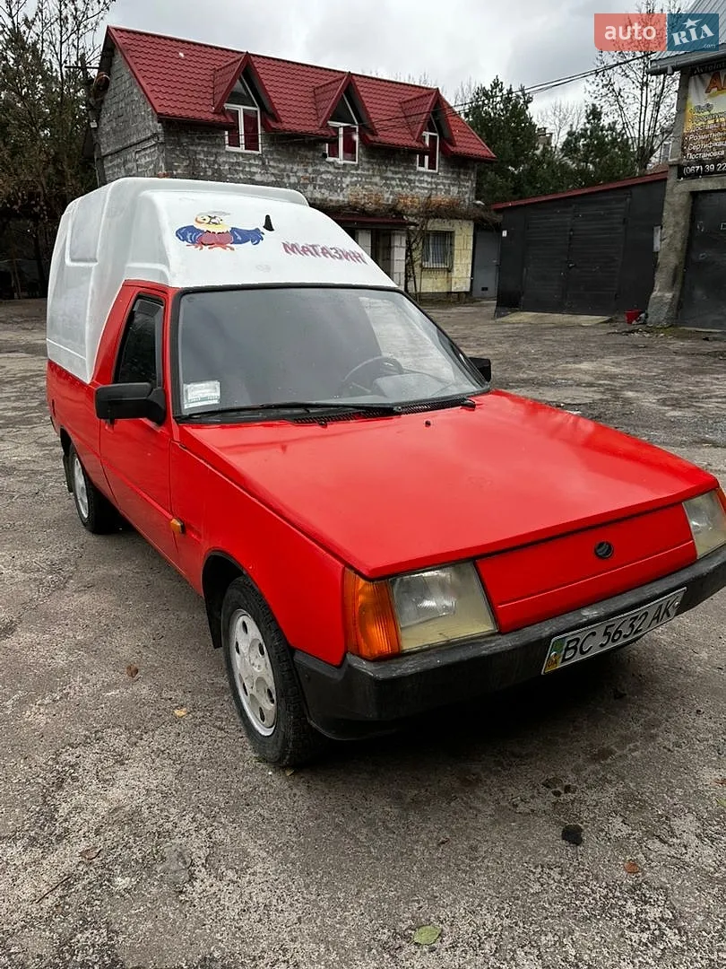 ЗАЗ 1102 Таврия, 2001