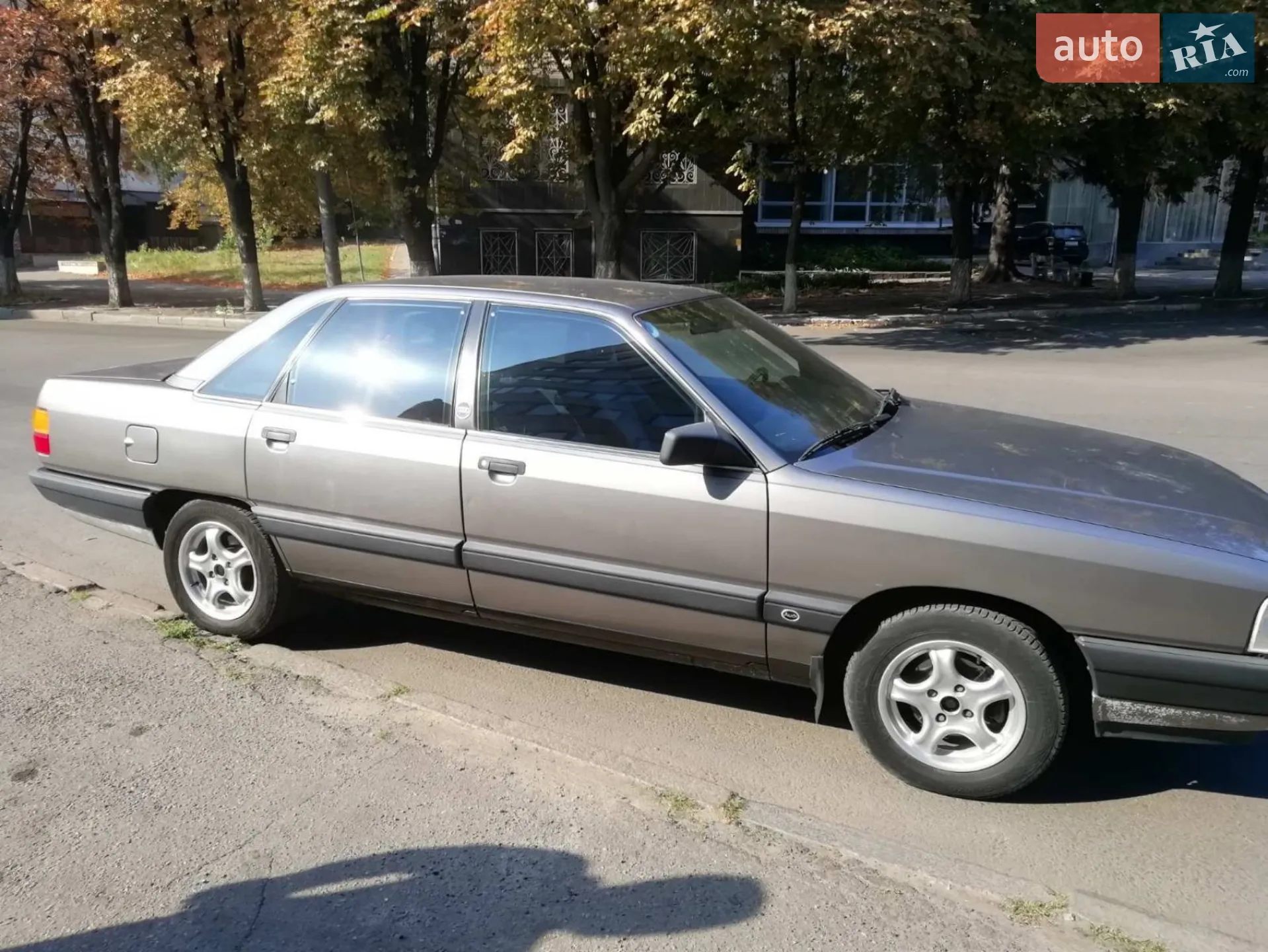 Audi 100, 1988