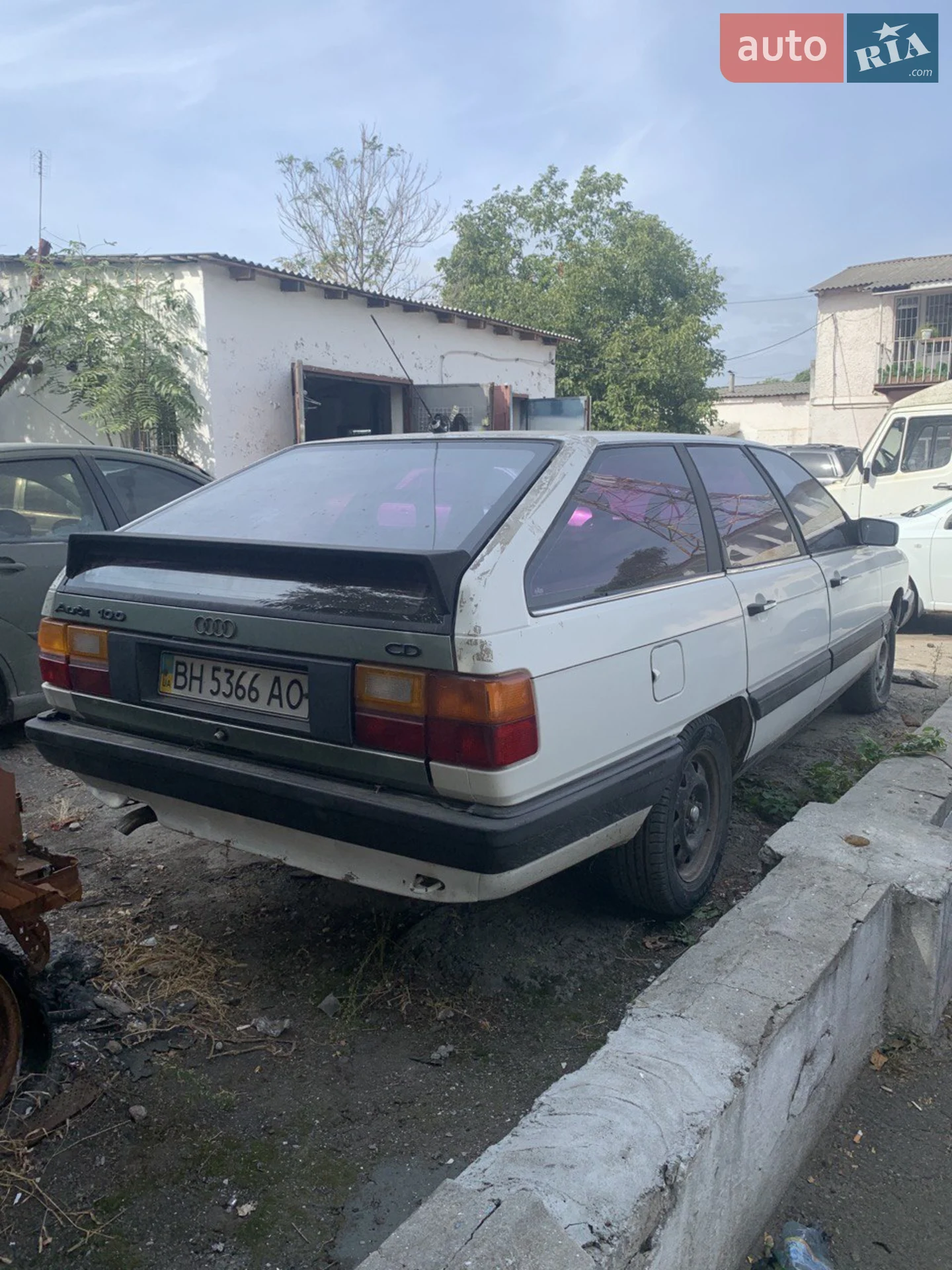 Audi 100, 1987