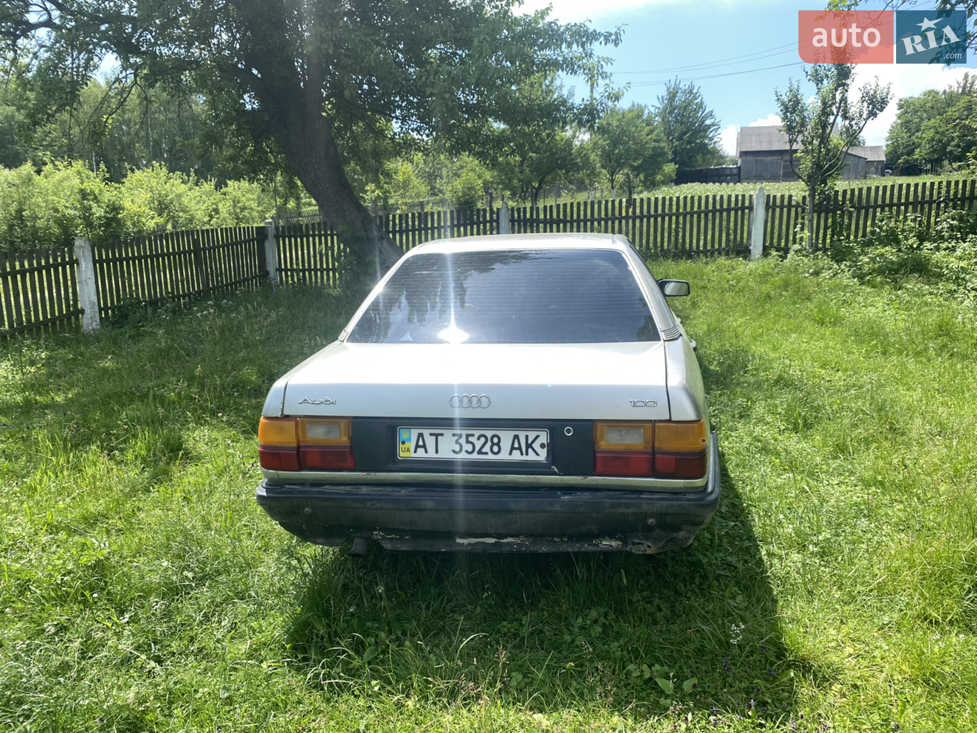 Audi 100, 1988