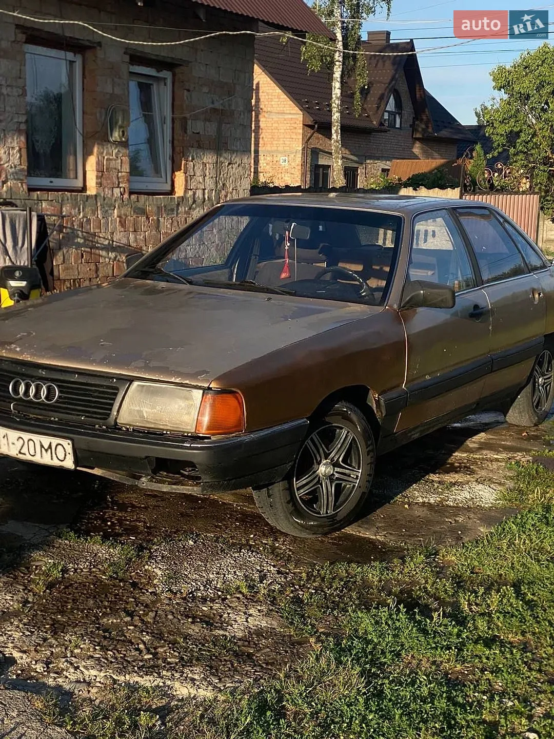Audi 100, 1983