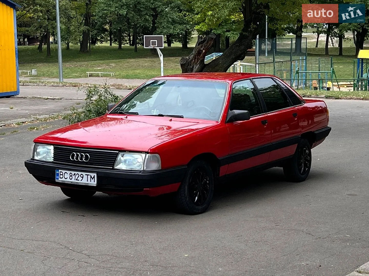 Audi 100, 1990