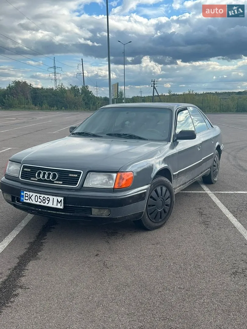 Audi 100, 1992