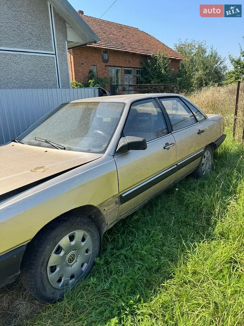 Audi 100, 1989
