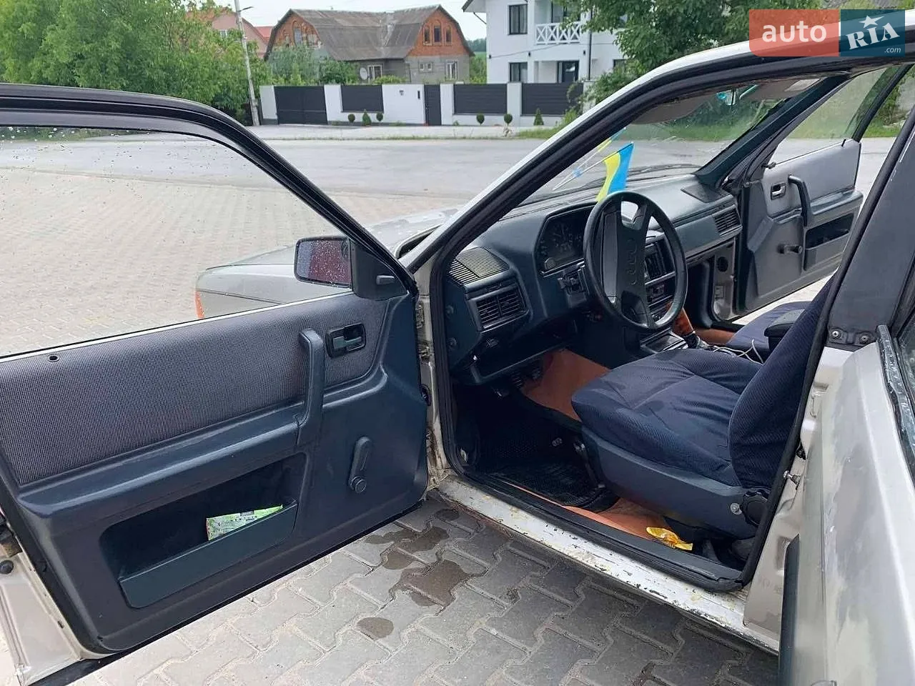 Audi 100, 1983