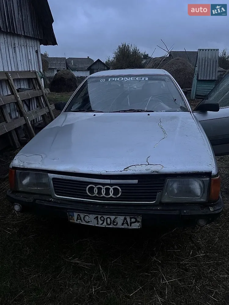 Audi 100, 1988