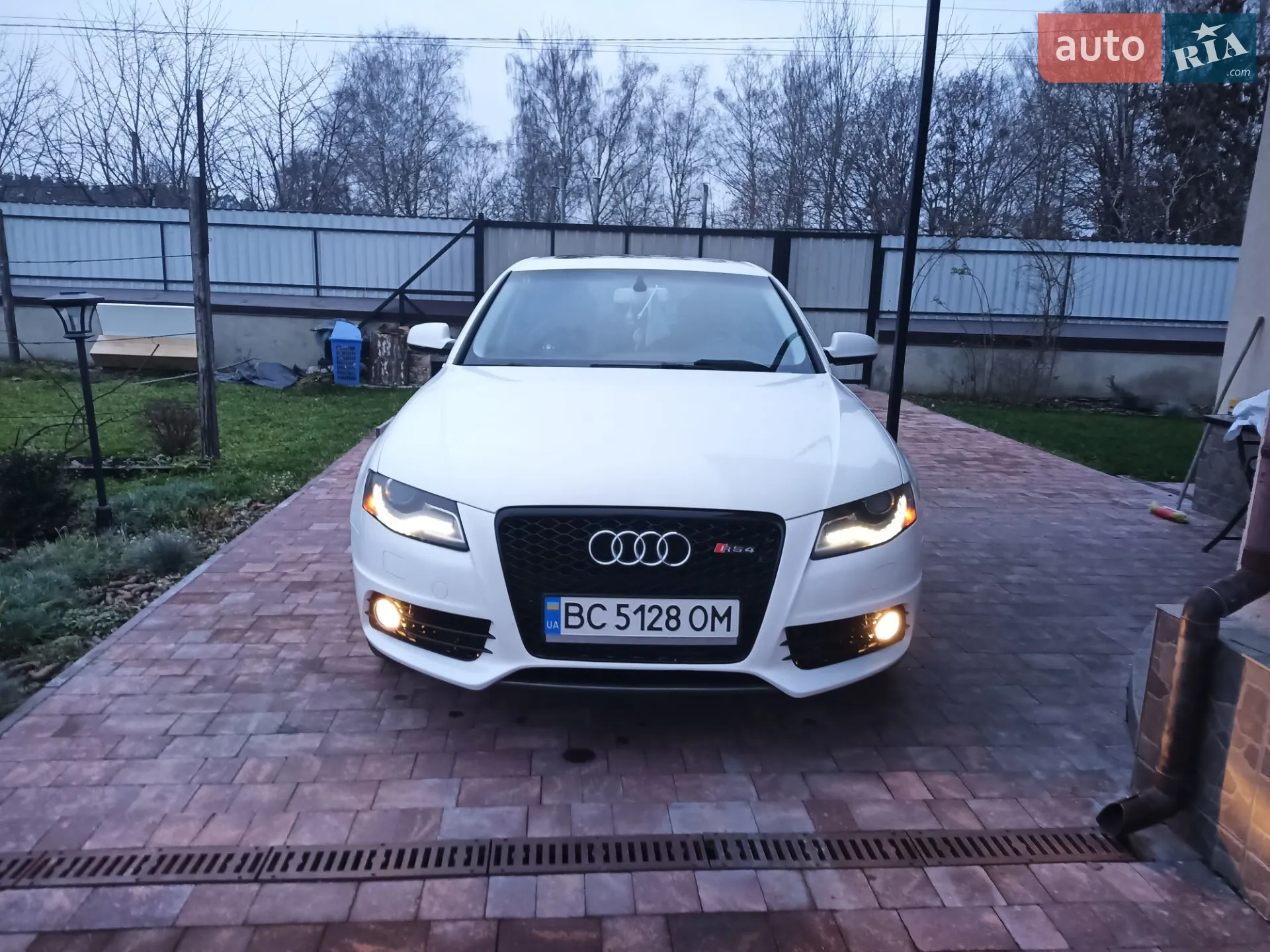 Audi A4, 2011