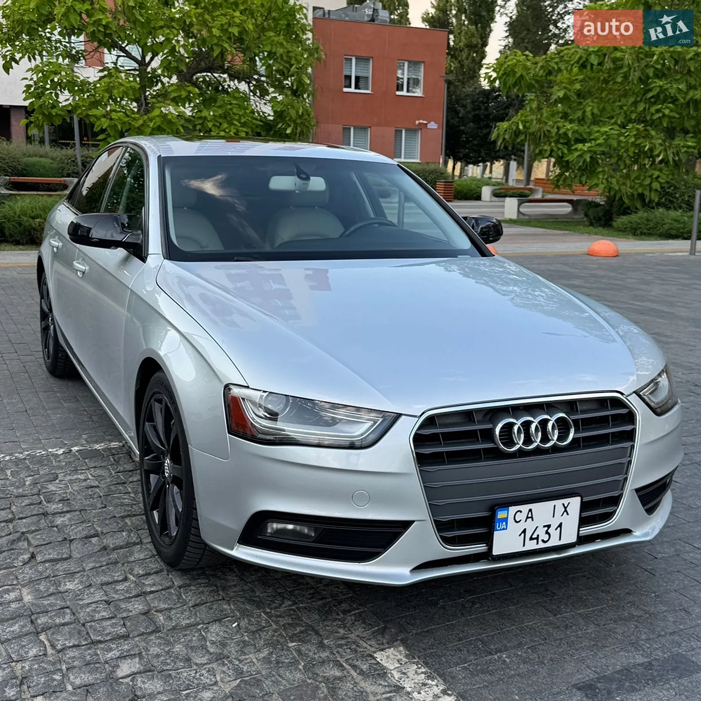 Audi A4, 2012