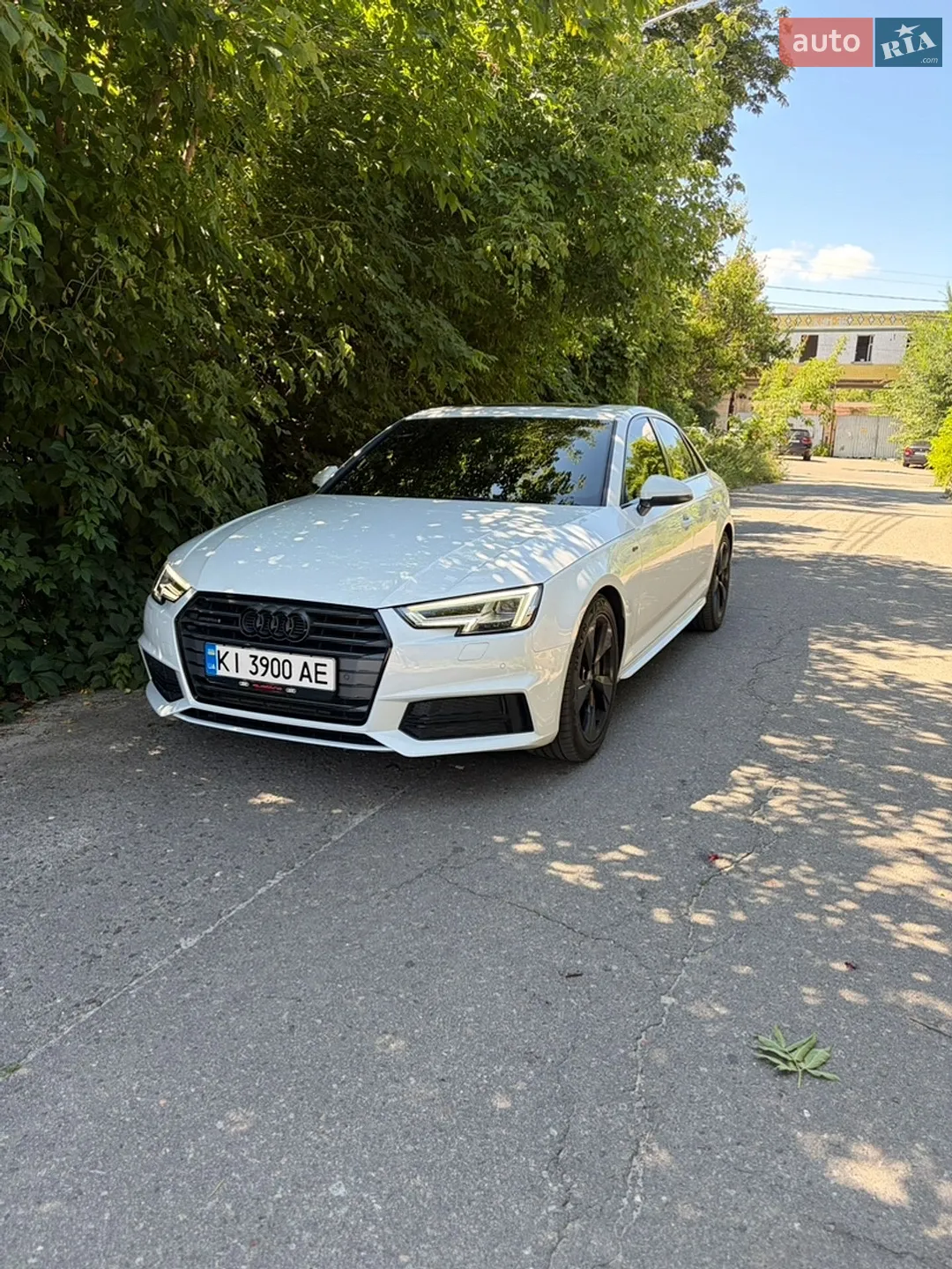 Audi A4, 2015