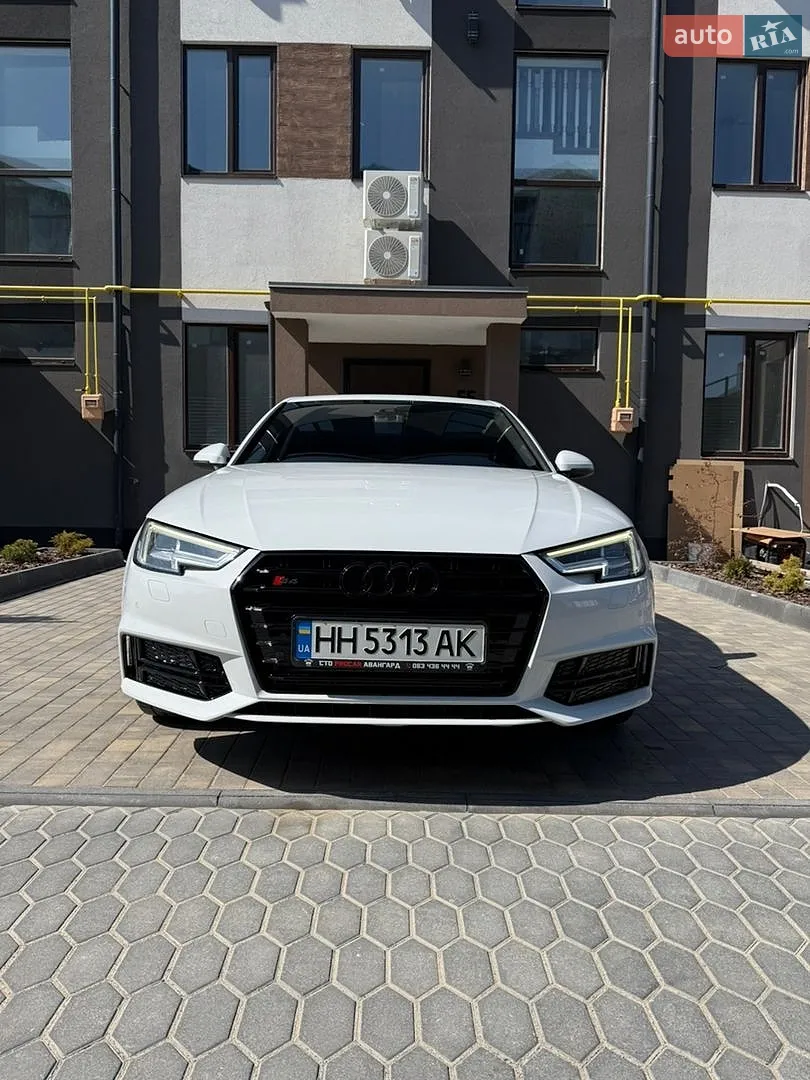 Audi A4, 2017
