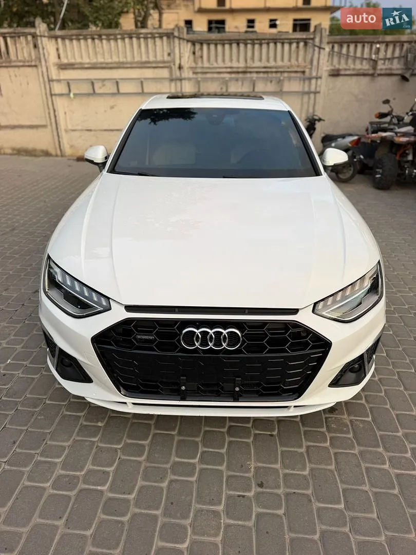 Audi A4 2021 — 1