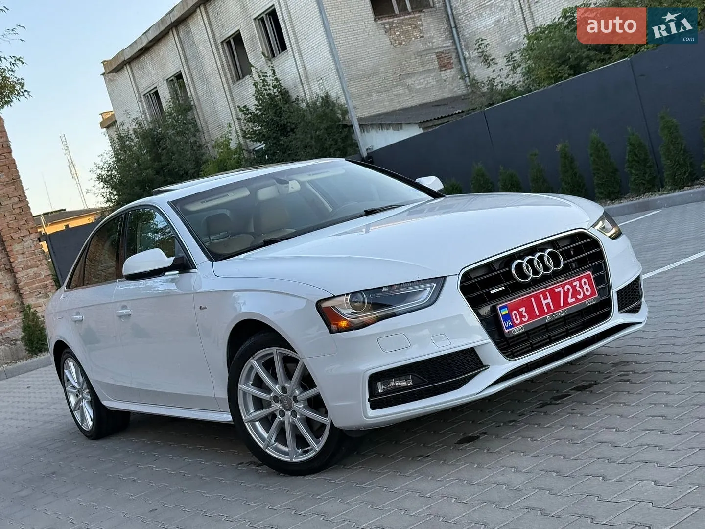 Audi A4 2014 — 1