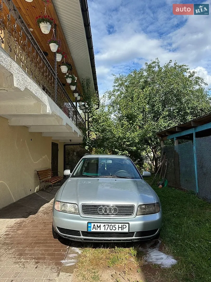 Audi A4, 1998