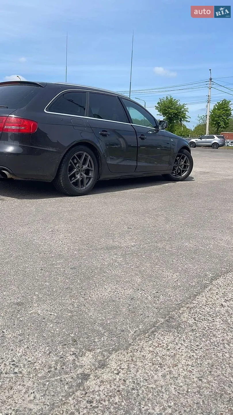 Audi A4, 2011