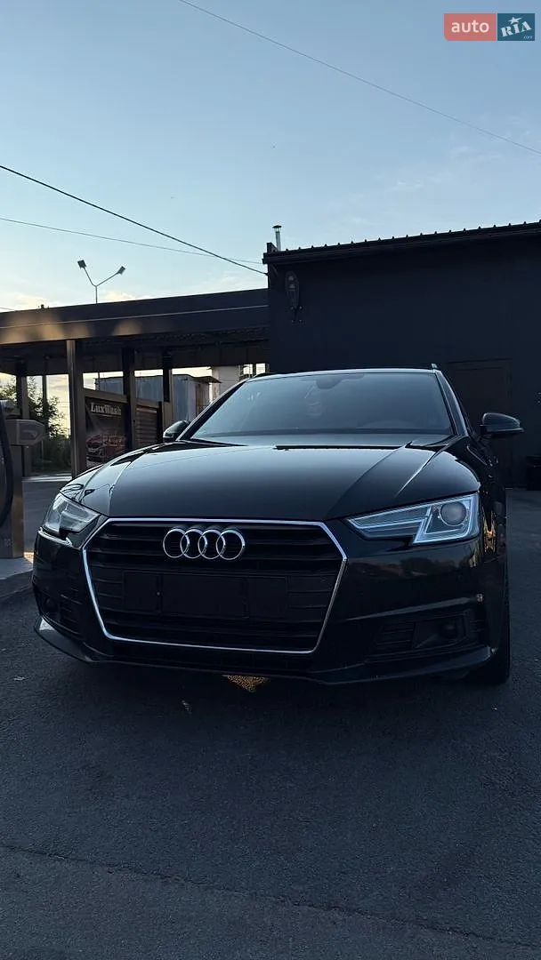 Audi A4, 2016