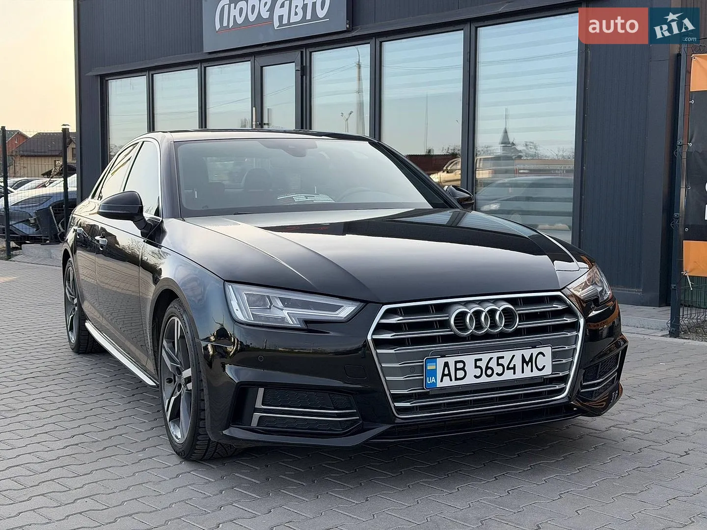 Audi A4, 2016