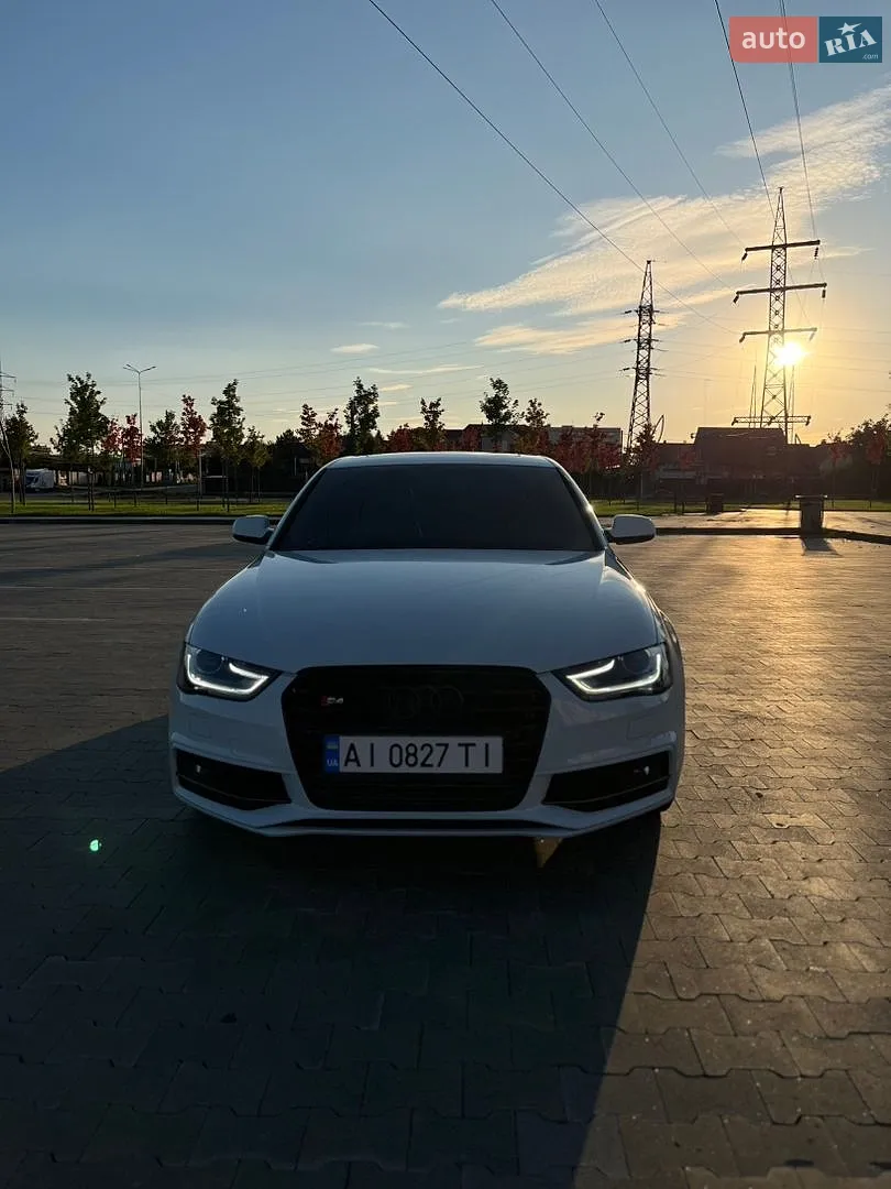 Audi A4, 2015